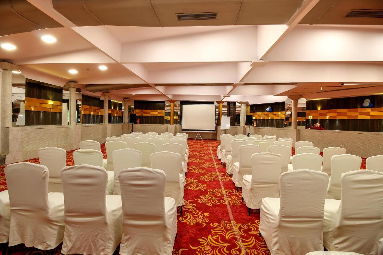 Hotel Mumbai House Juhu, Santacruz West, Mumbai Exterior foto